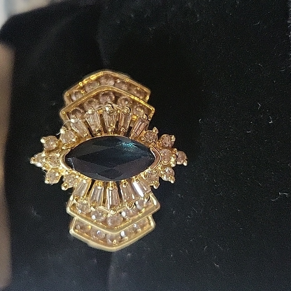 14k Yellow Gold Diamond and Sapphire Ring